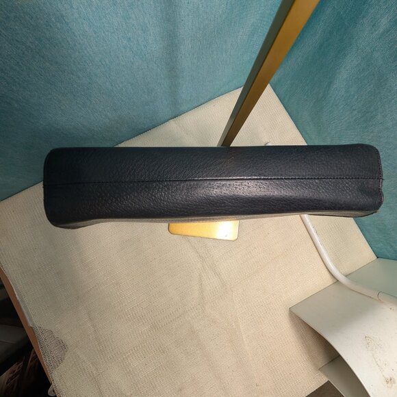 VALENTINO GARAVANI BLACK LEATHER CLUTCH AUTH VTG FEATURING GOLDEN HARDWARE - Picture 13 of 13